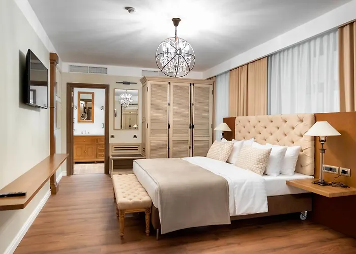 Best Western Plus Market Square Львів